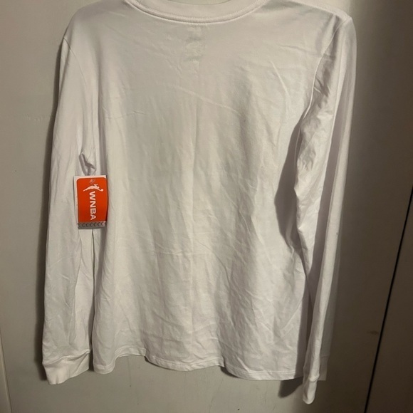 Nike top - Picture 3 of 5